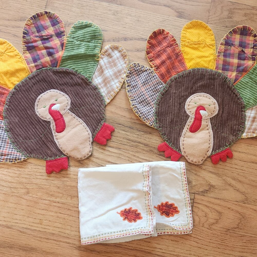 Set of 2 Pottery Barn Kids Thanksgiving turkey placemat napkin set